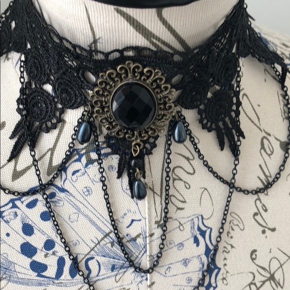 Black Lace Choker - Picture 2 of 7